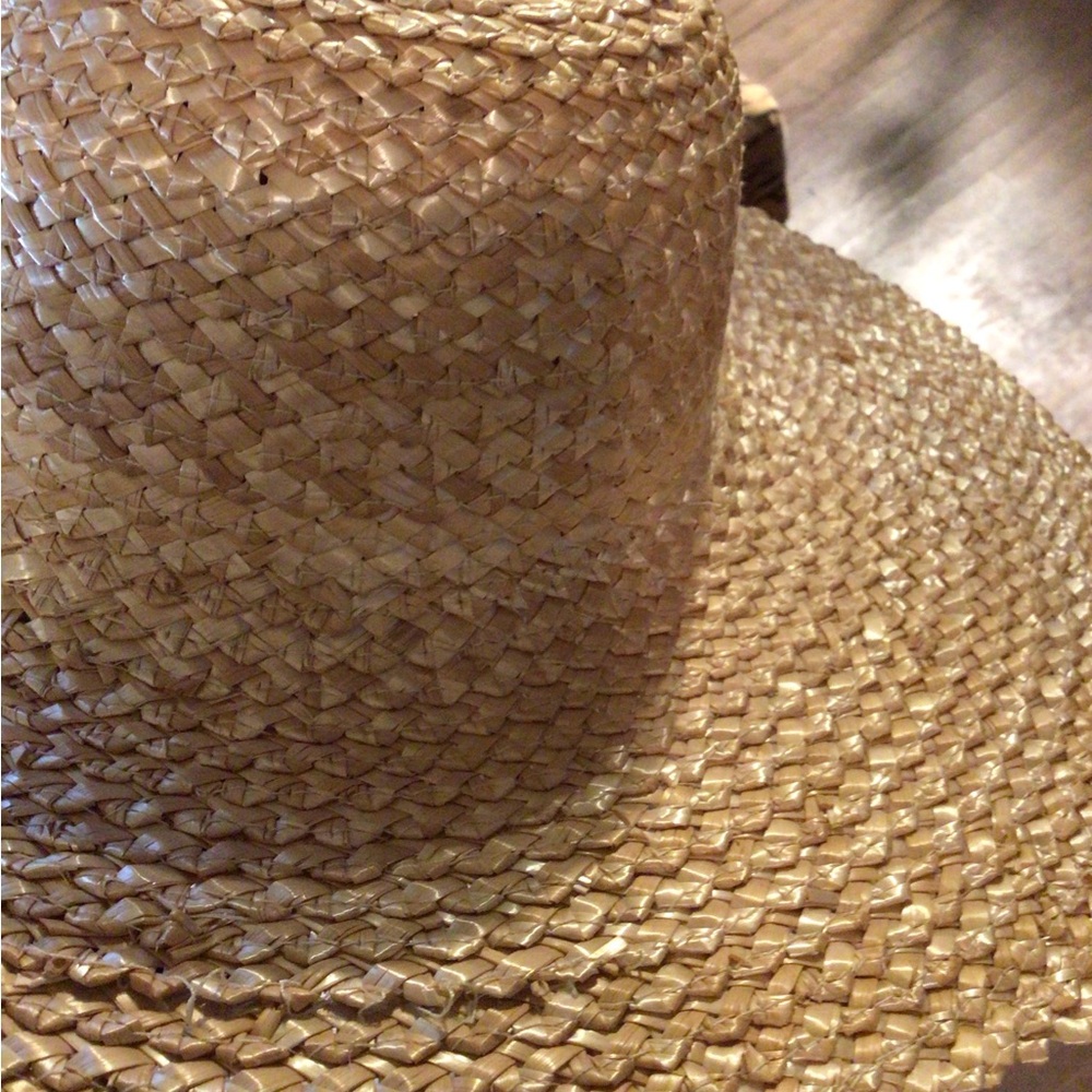 NEW! Rare Lack of Color Wide Brim Straw Sun Hat with Black velvet Tie - Picture 5 of 6